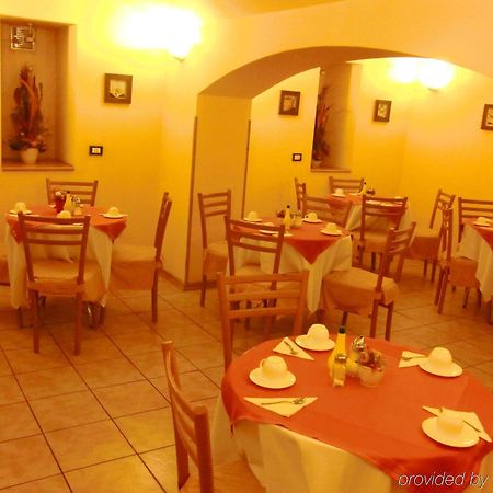 Central Hotel Tiepolo Prague Ngoại thất bức ảnh