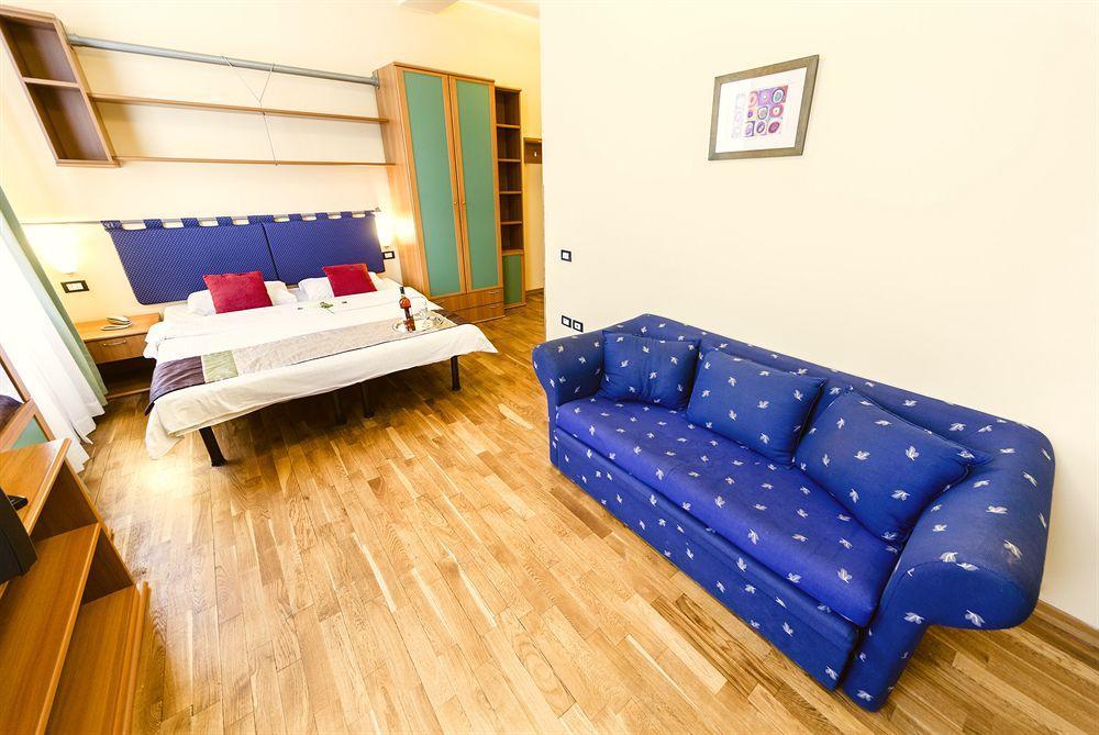 Central Hotel Tiepolo Prague Ngoại thất bức ảnh
