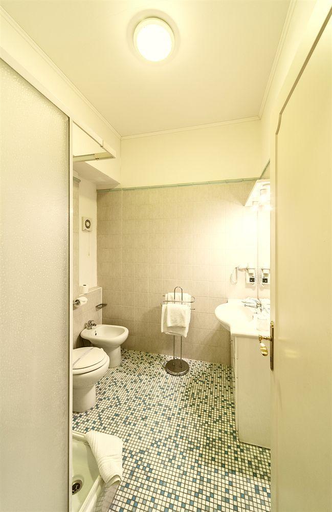Central Hotel Tiepolo Prague Ngoại thất bức ảnh